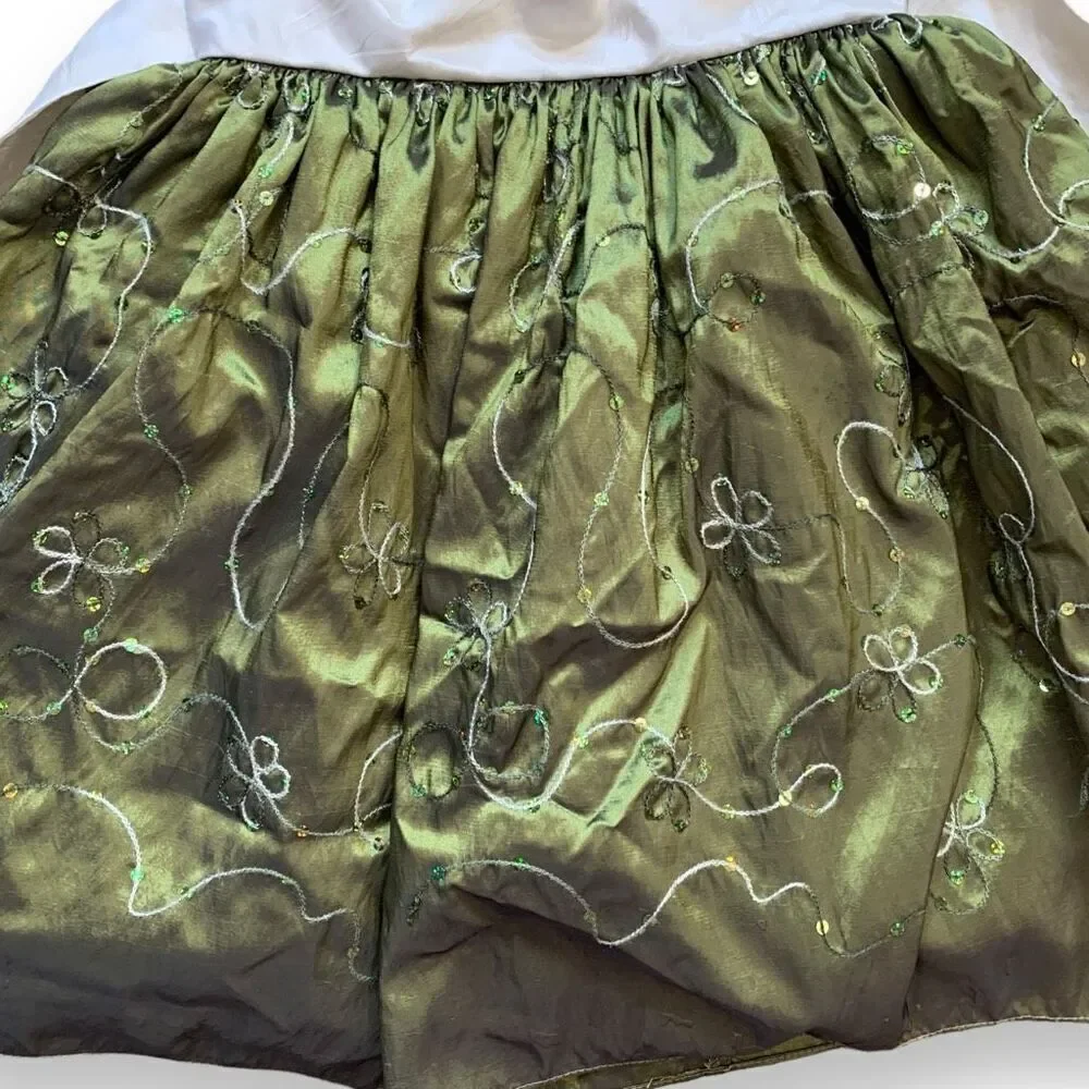 Sweet Pea & Lilli Dress‎ Green Cream Embroidered Floral Design Cream Sash